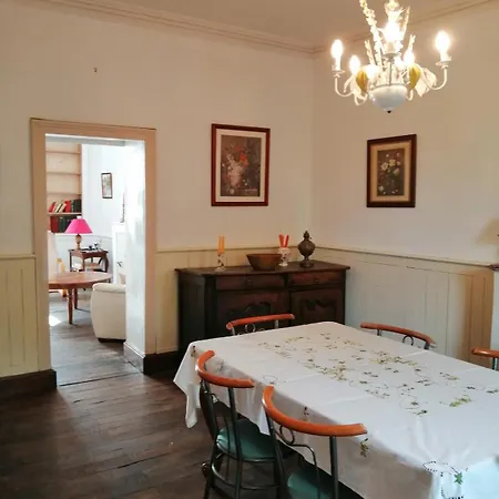 Grande Maison De Avec Jardin Valence En Poitou Pour 8 A 14 Personnes Couhé-Verac