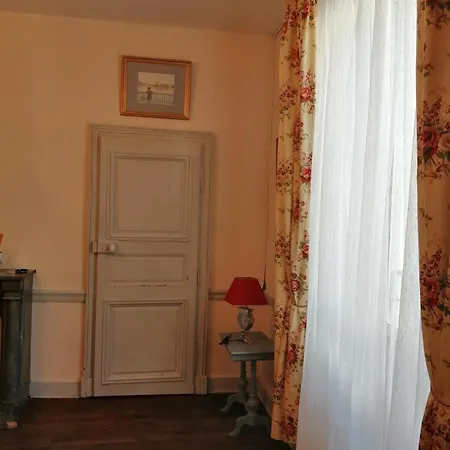 בית נופש Grande Maison De Avec Jardin Valence En Poitou Pour 8 A 14 Personnes