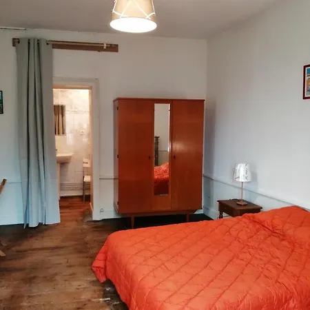 Grande Maison De Avec Jardin Valence En Poitou Pour 8 à 14 Personnes Casa vacanze Couhé-Verac