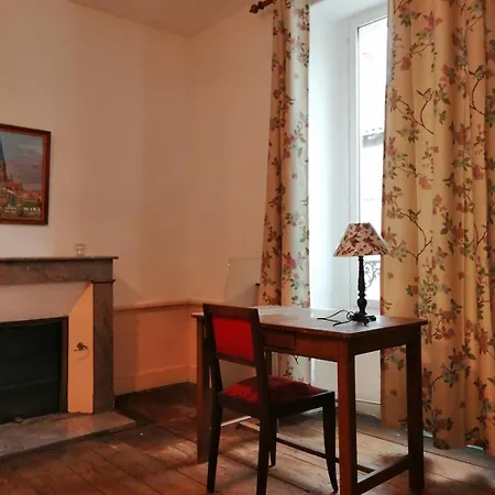 Grande Maison De Avec Jardin Valence En Poitou Pour 8 A 14 Personnes Couhé-Verac