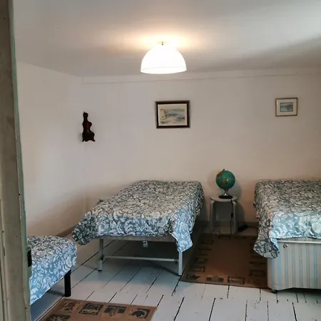 Сasa de vacaciones Grande Maison De Avec Jardin Valence En Poitou Pour 8 A 14 Personnes *