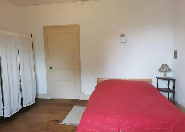 Grande Maison De Avec Jardin Valence En Poitou Pour 8 A 14 Personnes Couhé-Verac