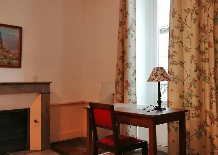 Grande Maison De Avec Jardin Valence En Poitou Pour 8 A 14 Personnes Couhé-Verac